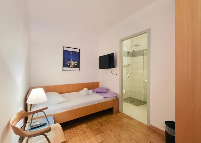 Korotan Hotel Viena